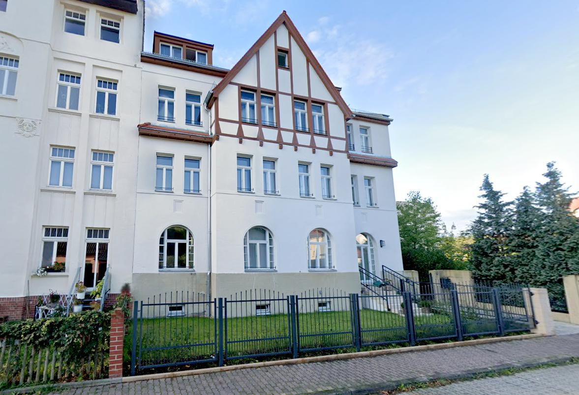 2-zimmer-whg-mit-balkon-fussbodenheizung-parkett-uvm